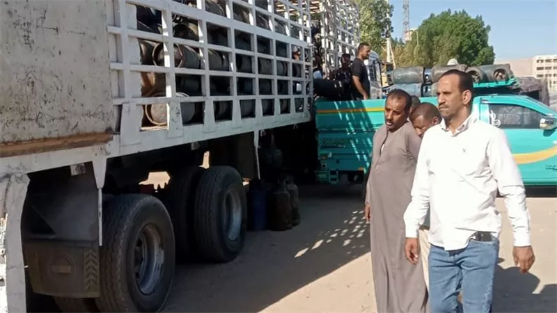 تموين قنا: ضبط 295 مخالفة تموينية متنوعة خلال أسبوع