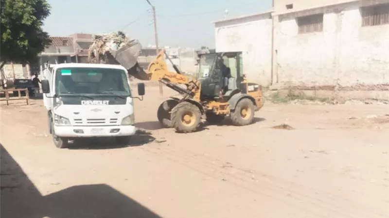 تكثيف حملات النظافة والصيانة في قرى الفشن ضمن خطة التطوير