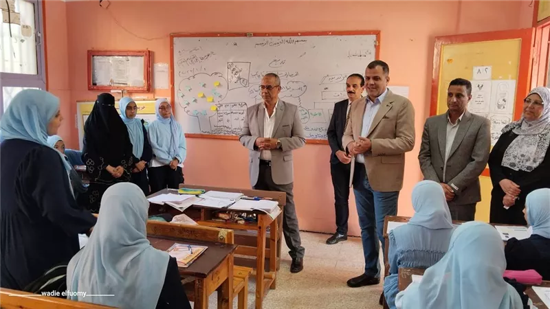 وكيل تعليم دمياط يتابع الأساسيات والمهارات المحورية بمدارس المحافظة |صور