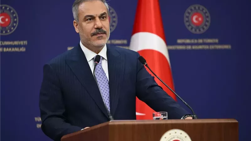 وزير الخارجية التركى: قريبا الإعلان عن وقف إطلاق النار فى غزة 