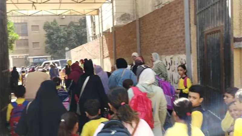 الطلاب في خطر.. استغاثة عاجلة بمدرسة يوسف جاد الله الرسمية بالجيزة