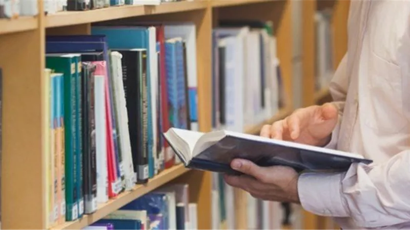 أزمة الترجمة في العالم العربي.. لماذا نقرأ أقل مما يُترجم إلينا؟