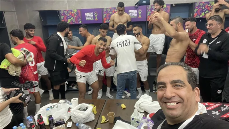 فرحة بـ أوضة اللبس.. نجوم منتخب مصر يحتفلون بـ بلوغ مونديال 2026 