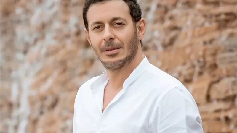 مصطفى شعبان يستمتع بوقته قبل بدء تصوير مسلسل «درش»