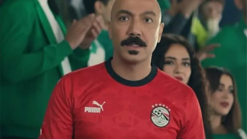 طارق لطفي بـ«تي شيرت» المنتخب: مبروك يا رجالة 