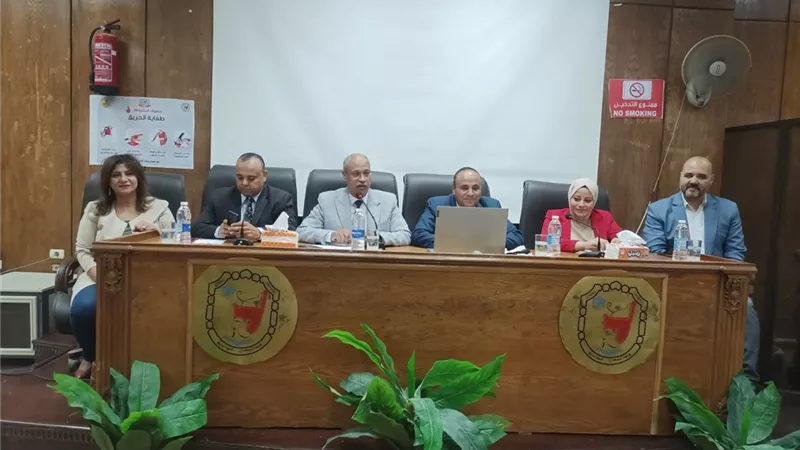 ثقافة سوهاج تناقش جهود مصر نحو مستقبل مستدام في قطاع الطاقة
