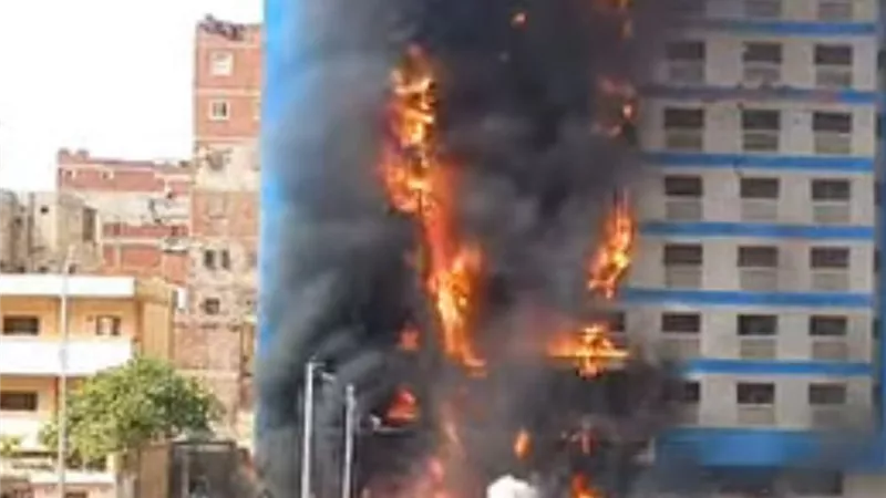 ننشر الصور الأولى من حريق مستشفى راقودة التخصصي بكرموز في الإسكندرية