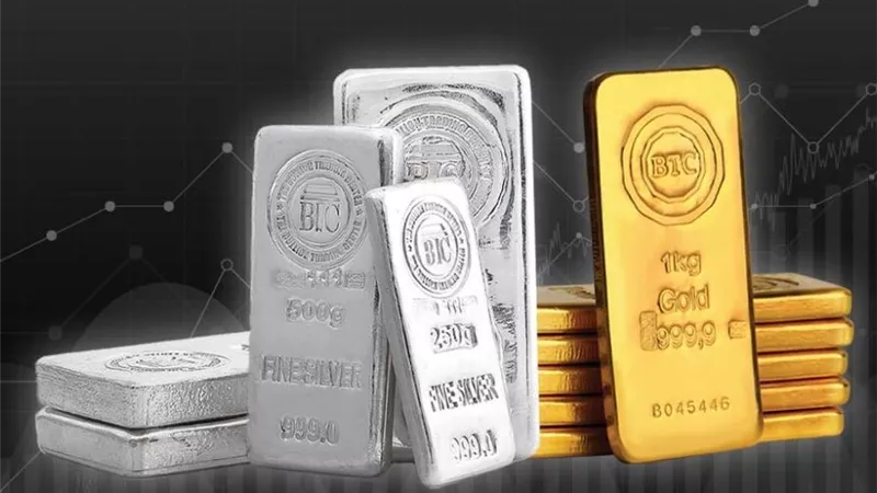 أفضل استثمار في 2026.. الذهب أم الفضة؟ خبير يوضح لـ
