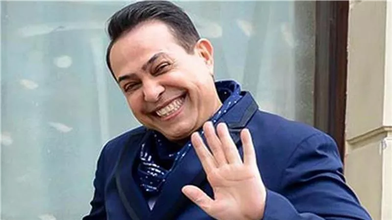 حكيم يقتحم عالم كرة القدم بأغنيته الجديدة.. نص ملعب