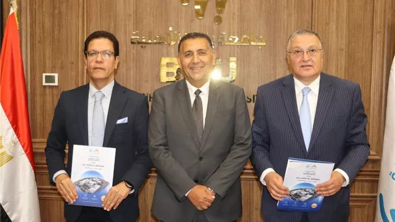 بروتوكول تعاون بين جامعتى بنها الأهلية والحكومية لإنشاء مستشفى بالعبور