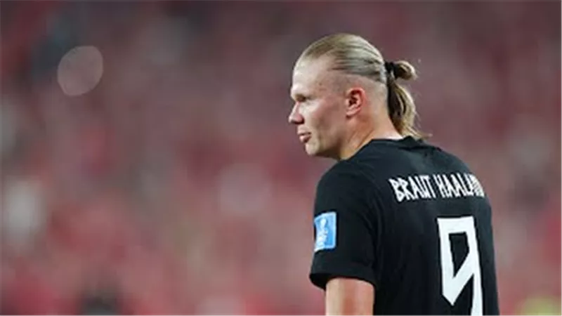 هالاند يتوج بجائزة رجل مباراة النرويج والسنغال في كأس العالم 