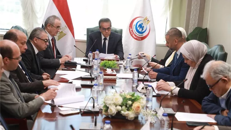 وزير الصحة: ضرورة التوسع في الخدمات الطبية التخصصية وإتاحتها للمواطنين