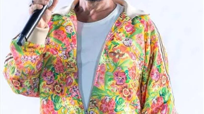 أحمد سعد يستجيب لانتقادات الجمهور ويقرر التخلي عن مظهره المثيرة للجدل