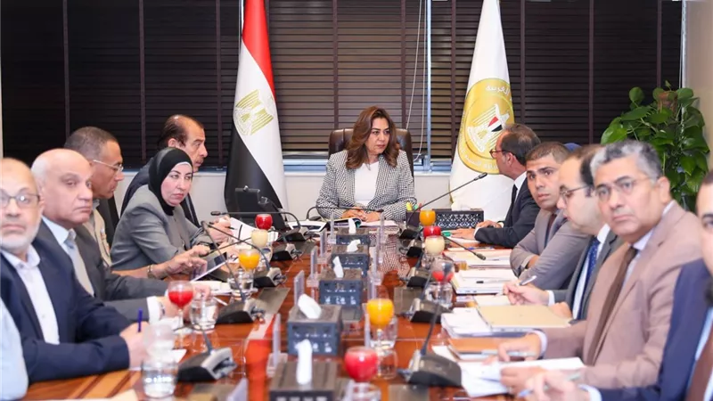 عوض: تعميم منظومة سجل البيانات البيئية الموحد على المنشآت الصناعية