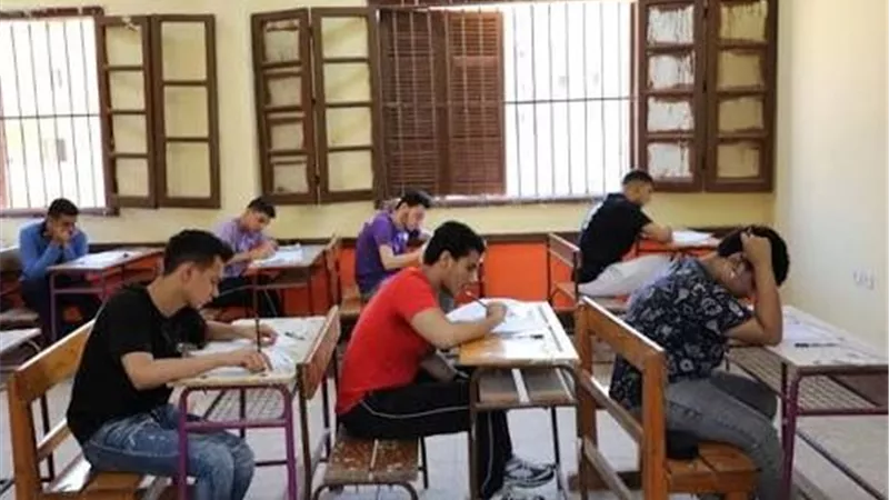 لجان الأكابر في الصعيد.. حرب تكافؤ الفرص في امتحانات الثانوية