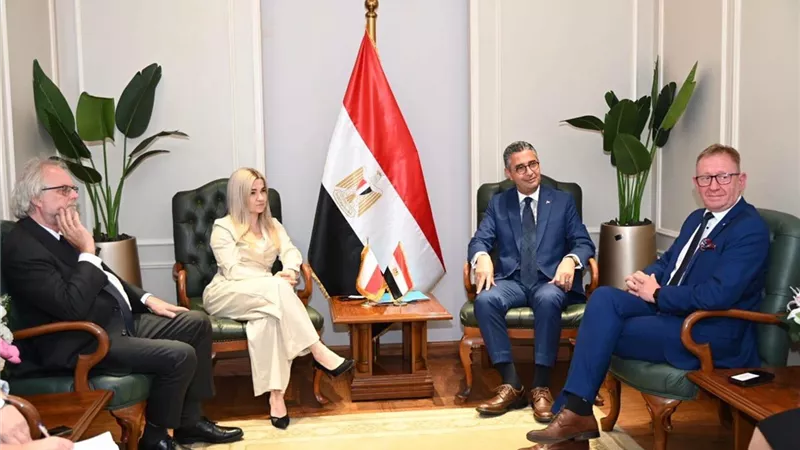 مصر وبولندا تبحثان زيادة واردات القمح وتطوير منظومة الصوامع