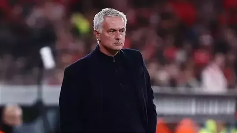 مورينيو يغلق باب رحيل فالفيردي وتشواميني