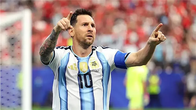 مونديال 2026.. ميسي يفرض هيمنته على الهدافين قبل انطلاق الأدوار الإقصائية
