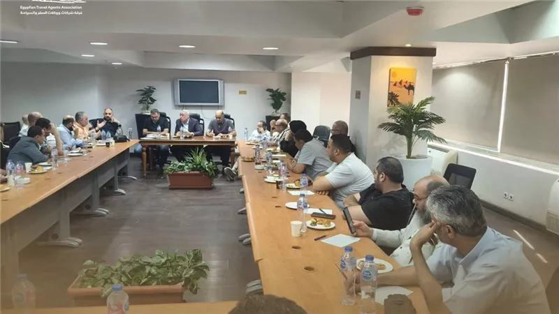 «لجنة السياحة الدينية» تتحرك لموسم العمرة ومواجهة الكيانات غير الشرعية