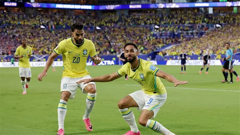 البرازيل تتأهل رسميا لدور الـ32 وتتصدر المجموعة بثلاثية أمام إسكتلندا
