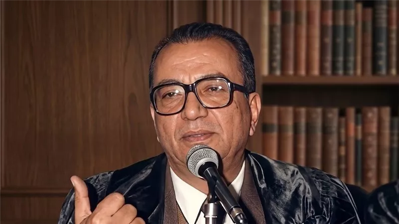 ذكرى رحيل رؤوف عباس.. مسيرة أحد أشهر المؤرخين المصريين