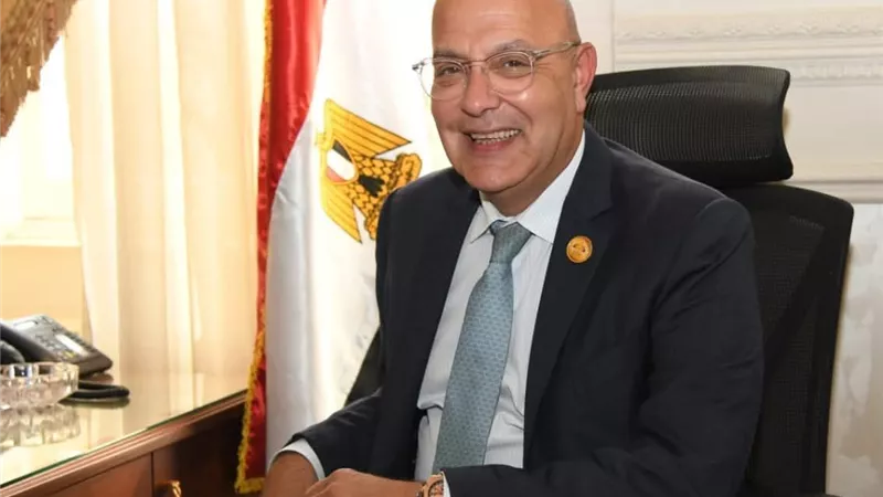 صبور يهنيء الرئيس والشعب بتأهل الفراعنة التاريخي لدور الـ32 بالمونديال