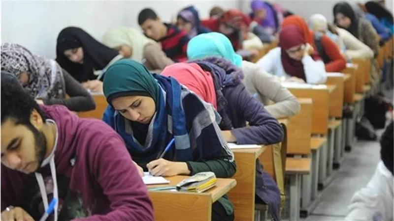 اليوم.. طلاب الثانوية العامة يؤدون امتحان اللغة العربية