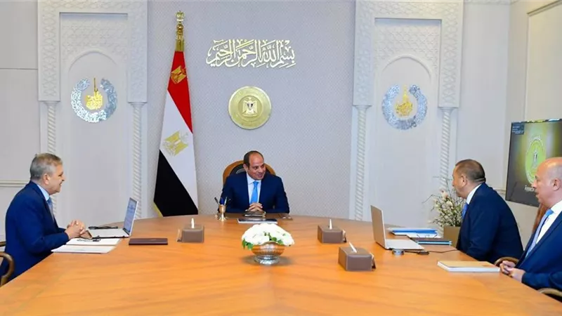 الرئيس السيسي يوجه بمواصلة العمل على توطين صناعة الوحدات البحرية 