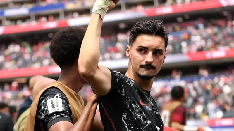 أوستاكيو بعد تأهل كندا: شعرت وكأن الجميع سدد الهدف معي