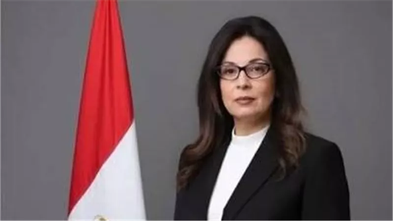 وزيرة الثقافة تهنئ الرئيس السيسي والشعب المصري بذكرى ثورة 30 يونيو