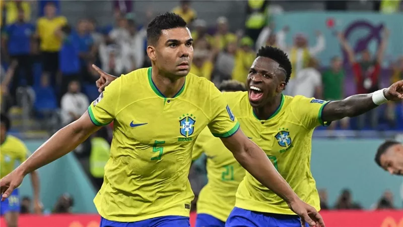كاسيميرو يقود البرازيل للتعادل أمام اليابان ويشعل مواجهة دور الـ32 بكأس ال