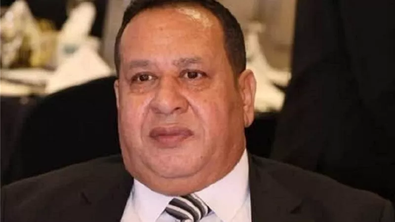 صبري نخنوخ يوقع على أمر إحالته للمحاكمة.. وأولى الجلسات 14 يوليو