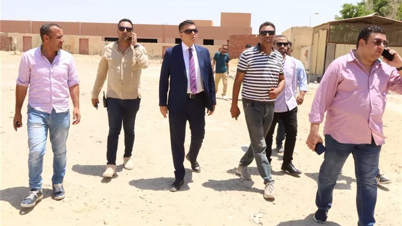 ضربة جديدة للسماسرة.. استرداد أراض ووحدات صناعية من غير الجادين في 4 مناطق
