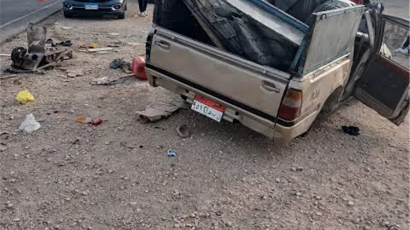 إصابة 5 عمال في انقلاب سيارة ربع نقل بالقرب من قرية كوم اللوفي بالمنيا