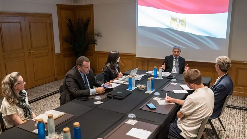 شريف فتحي: نمو السياحة الوافدة إلى مصر 4% واستمرار الزيادة متوقع