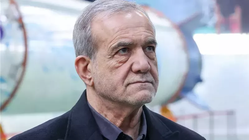 «عشية التشييع».. الرئيس الإيراني: وداع خامنئي سيصنع ملحمة جديدة لشعبنا