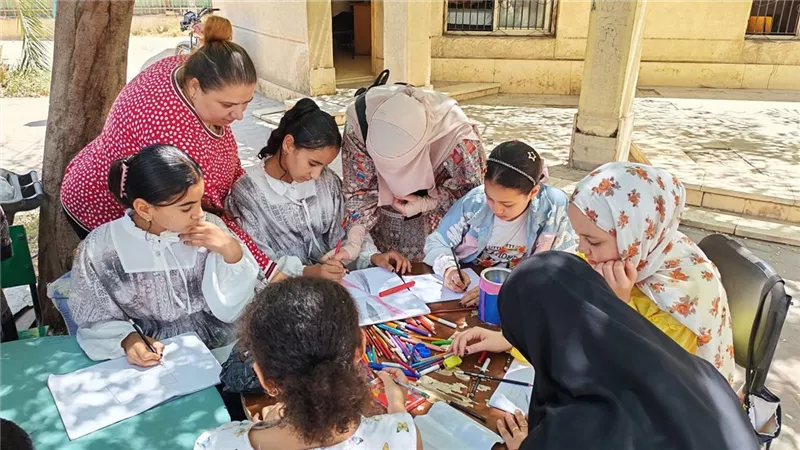 أنشطة فنية متنوعة بميدان شامبليون ضمن مبادرة 