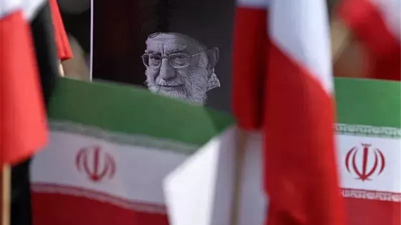 طهران تهدد واشنطن وتل أبيب: اغتيال خامنئي لن يمر دون انتقام