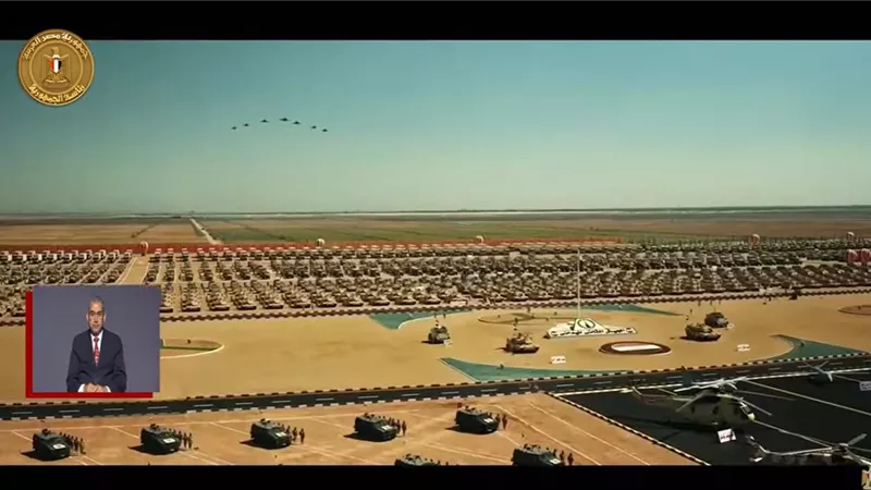 الرئيس يشاهد الفيلم التسجيلي “العبور الثالث” خلال افتتاح مقر «الأوكتاجون» 