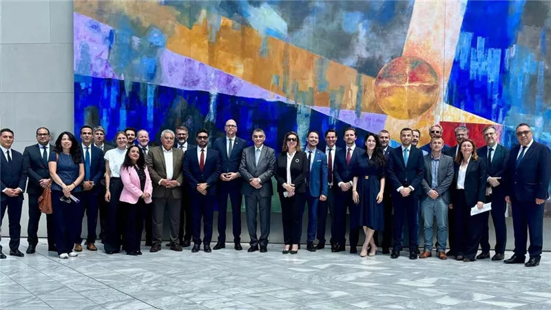 مصر وألمانيا تبحثان توطين الصناعات الطبية وجذب الاستثمارات الصحية