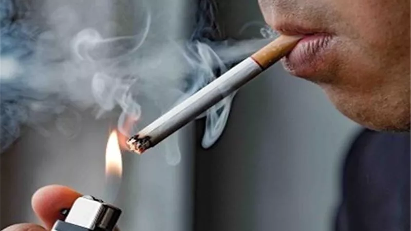 هل التدخين يُبطل الوضوء؟.. دار الإفتاء توضح الحكم الشرعي