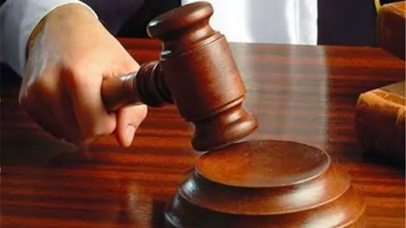 4 أيام.. النيابة تأمر بحبس المتهم بإنهاء حياة صديقه في الدرب الأحمر