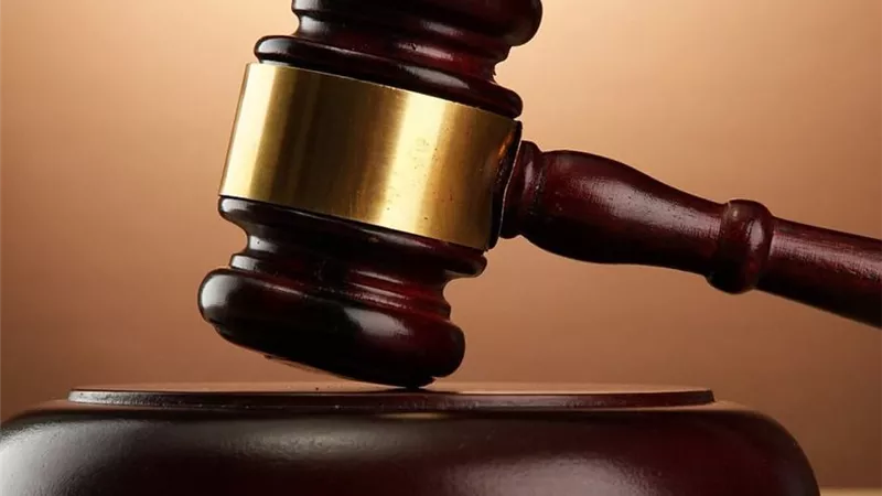 الجنايات تقضي بالحبس عام لـ أب اُدين بواقعة وفاة نجلته في المنيا