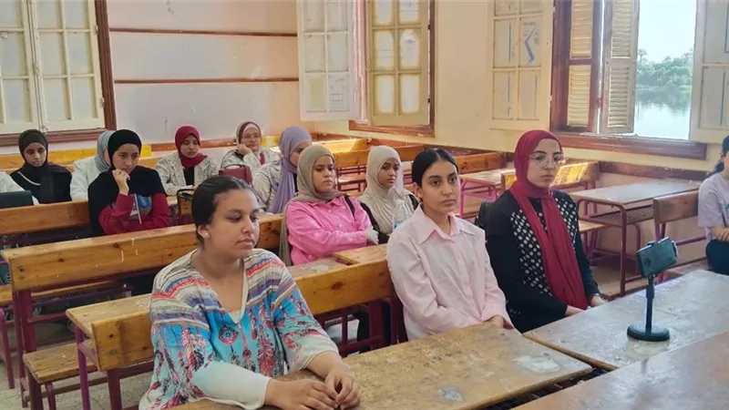 تعليم أسيوط: تدريب المعلمين والطلاب على البرمجة والذكاء الاصطناعي