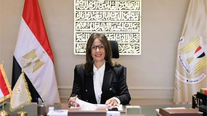 بعد صدور حكم قضائي ضد وزيرة الثقافة.. ما القصة؟