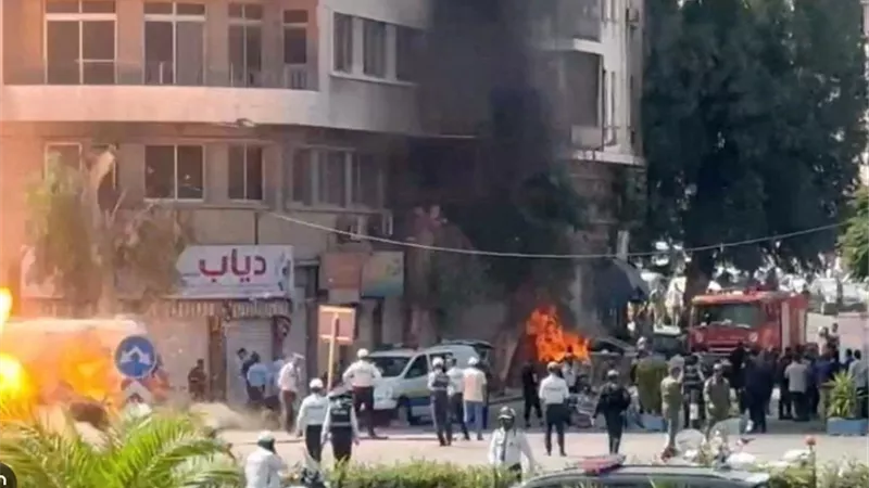 الداخلية السورية تكشف تفاصيل انفجاري دمشق: زيارة ماكرون مستمرة 