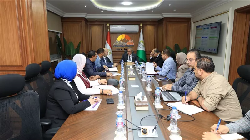 محافظ الجيزة: دعم منظومة النظافة بمركز كرداسة بمبلغ 2 مليون جنيه