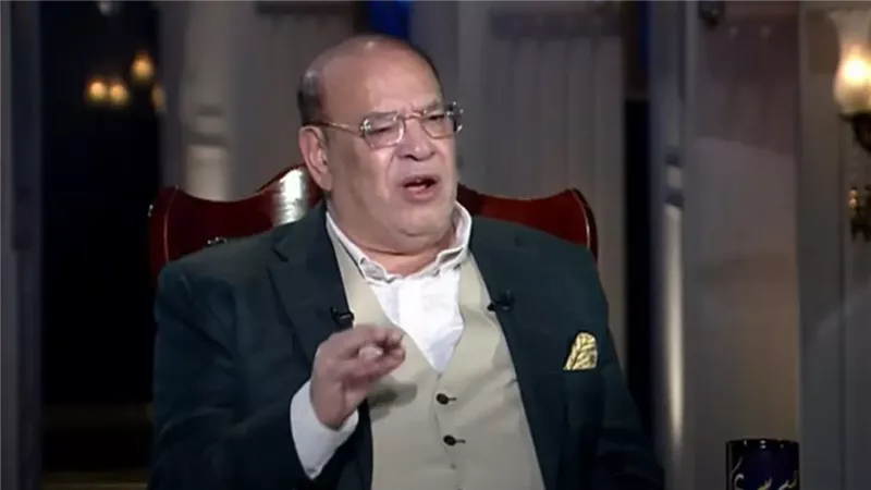 صلاح عبدالله يدعم منتخب مصر: اتظلمنا.. وافرحي يا مصر بولادك وأبطالك