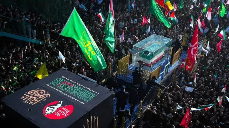 وصول جثمان المرشد الأعلى الإيراني الراحل إلى مدينة النجف بالعراق