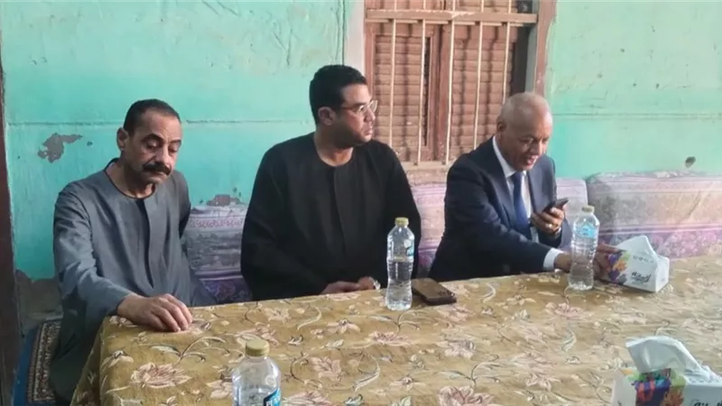 بحضور النائب مصطفى بكري.. عزاء موحد يعزز مصالحة نجع عزوز